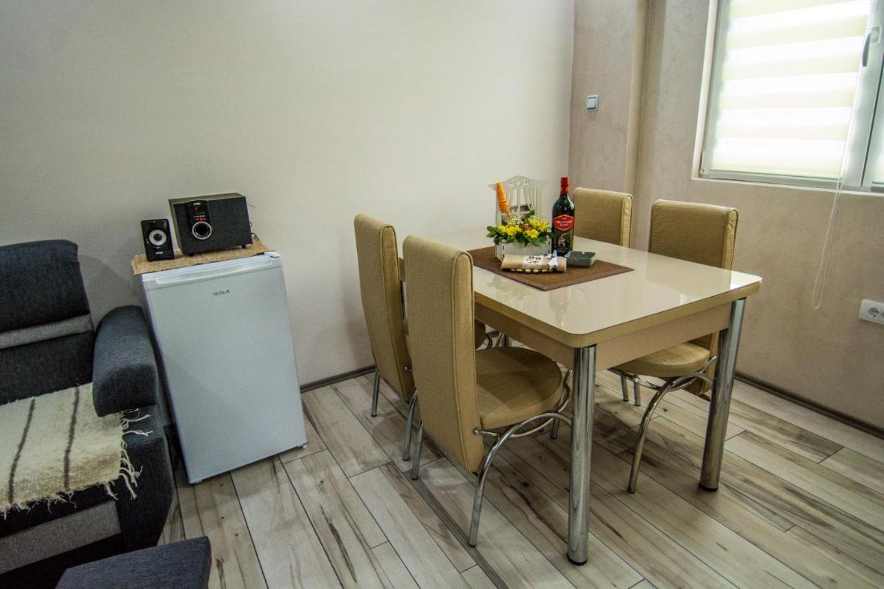 Appartement Apartman Trijumf à Bajina Basta Extérieur photo